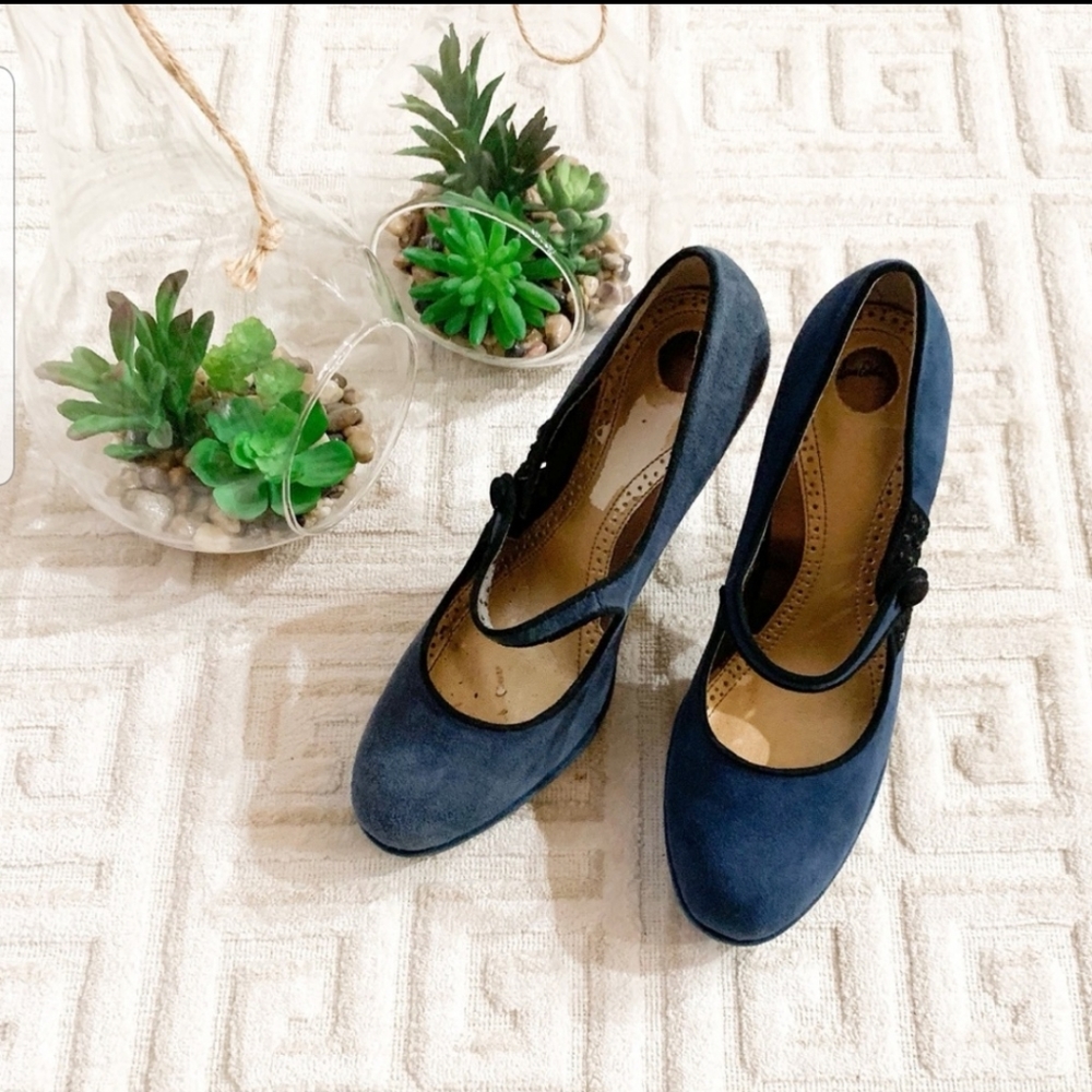 Vintage Sam Edelman Suede Mary Jane Heels Sz. 7.5